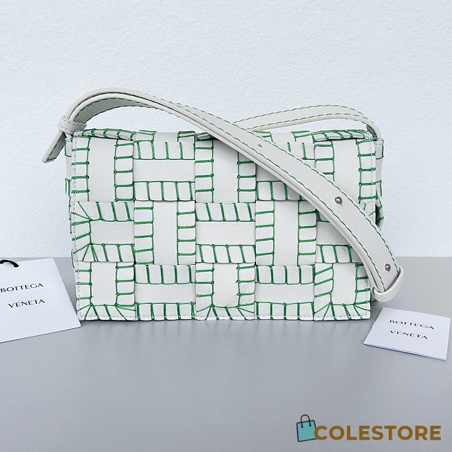Colestore Bottega Veneta Overlock Stitched Cassette Bag in White Green 23x15x5.5cm - 1