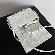 Colestore Bottega Veneta Fringe Cassette - White 23x15x5.5cm - 6