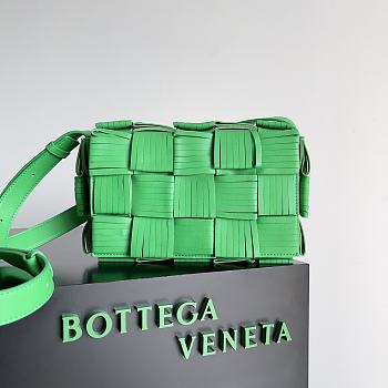 Colestore Bottega Veneta Fringe Cassette - Green 23x15x5.5cm