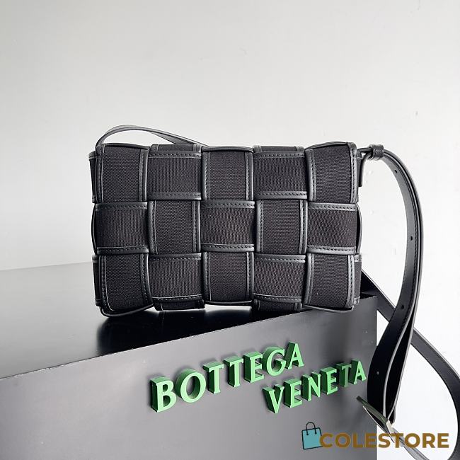 Colestore Bottega Veneta Fringe Cassette - Black 23x15x5.5cm - 1