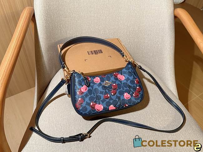 Colestore Coach Outlet Teri Shoulder Bag With Cherry Print 24x13x6cm - 1