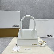 Colestore Jaccquemus Le Chiquito Moyen in White 24x18x10cm - 1