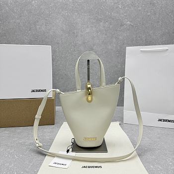 Colestore Jacquemus The Small Le Petit Bambola in White 10x20cm