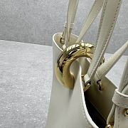 Colestore Jacquemus The Small Le Petit Bambola in White 10x20cm - 3
