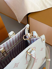 Colestore Louis Vuitton On The Go Pm Monogram Empreinte 25x20x12cm - 3