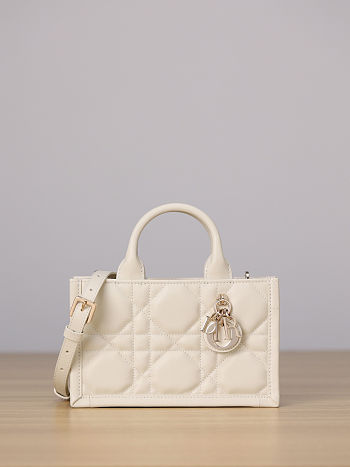 Colestore Dior Mini Dior Book Tote Latte Macrocannage Calfskin 21.5 x 13 x 7.5cm