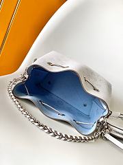 Colestore Louis Vuitton Bella Bucket Bag in White 19x22x14cm - 2