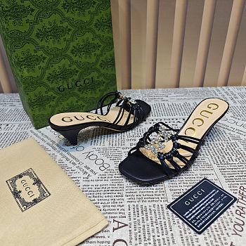 Colestore Gucci Sandals Crystal-Embellished Diamond Buckle in Black 