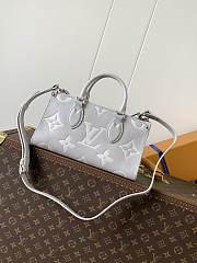 Colestore Louis Vuitton OnTheGo East West Gray 18 x 12 x 16cm - 4