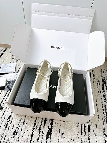 Colestore Chanel Lambskin Patent Calfskin Cap Toe Ankle Chain Ballerina Flats White