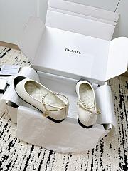 Colestore Chanel Lambskin Patent Calfskin Cap Toe Ankle Chain Ballerina Flats White - 3