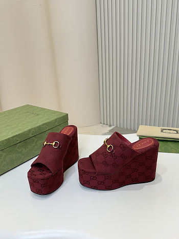 Colestore Gucci Women's Interlocking G Horsebit Flatform in Red