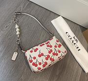 Colestore Coach Nolita 19 With Cherries 19x12x5cm - 2