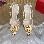 Colestore Valentino Garavani Embroidered raffia VLogo Signature Slingback Pumps White - 6