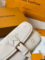 Colestore Louis Vuitton LV Nano Diane 19 x 10.5 x 6 cm - 6