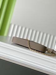 Colestore Louis Vuitton Easy Pouch On Strap Turtledove 19×11.5×3cm - 5
