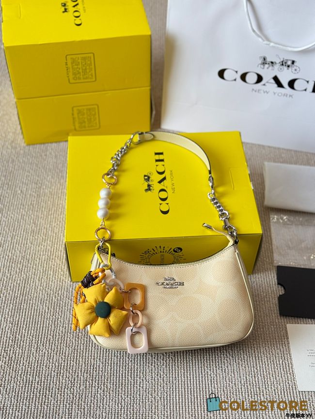 Colestore Coach Teri Shoulder Bag Yellow  24 x 13 cm - 1