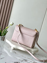 Colestore Louis Vuitton Twist PM Grain Pink 23 x 17 x 9.5cm - 4
