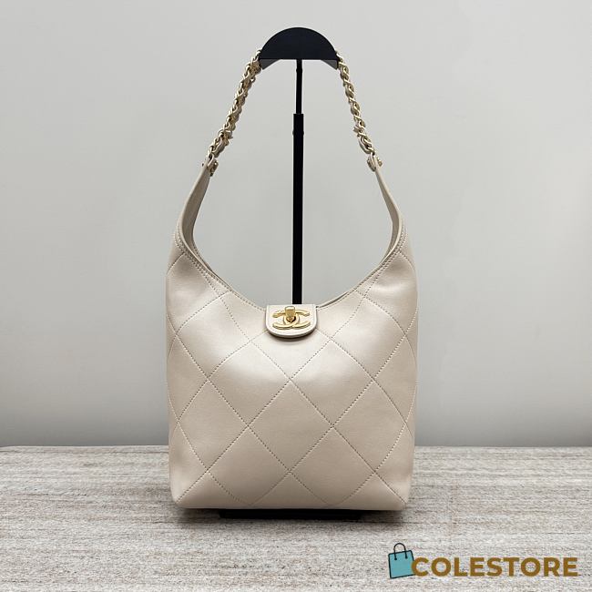 Colestore Chanel Shiny Lambskin Quilted Hobo Beige 27x23x21cm - 1