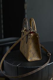 Colestore Louis Vuitton OnTheGo BB Monogram Reverse 20 x 15 x 9cm - 4