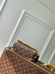 Colestore Louis Vuitton Mini Soft Trunk Monogram 13 x 8 x 18.5cm - 6