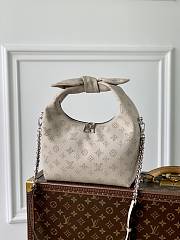 Colestore Louis Vuitton Bolsa Why Knot MM Mahina 28x34x12cm  - 1