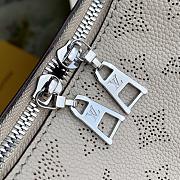 Colestore Louis Vuitton Bolsa Why Knot MM Mahina 28x34x12cm  - 3