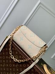 Colestore Louis Vuitton Favorite Cream Blue 24 x 14 x 9cm - 4