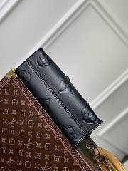 Colestore Louis Vuitton OnTheGo East West Monogram Empreinte Leather Black 25x13x10cm - 3