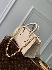 Colestore Louis Vuitton OnTheGo East West Monogram Empreinte Leather Cream 25x13x10cm - 4