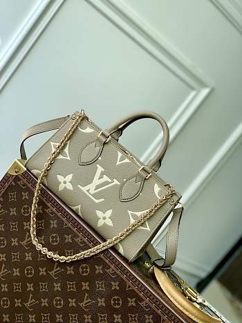 Colestore Louis Vuitton OnTheGo East West Bicolor Monogram Empreinte Leather 25x13x10cm