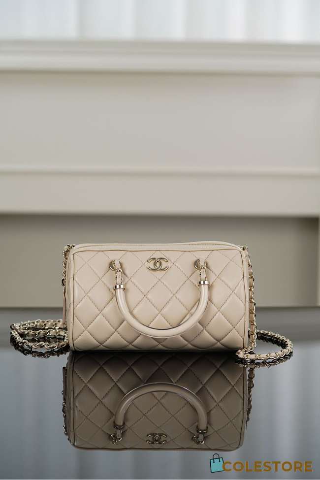 Colestore Chanel 25C Mini Boston Beige 11x18.5x11.4cm - 1