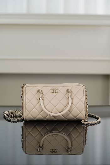 Colestore Chanel 25C Mini Boston Beige 11x18.5x11.4cm