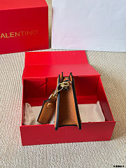 Colestore Valentino Garavani VLogo Signature Shoulder Bag Caramel 26x15cm - 4