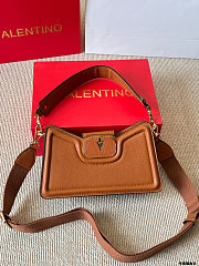 Colestore Valentino Garavani VLogo Signature Shoulder Bag Caramel 26x15cm - 3