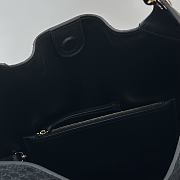 Colestore Gucci B Shoulder Bag in Black GG Suede 49x46x4cm - 6
