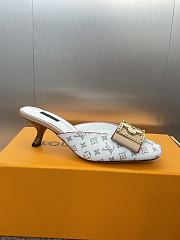 Colestore Louis Vuitton Jelly-Colored Kitten Mule Beige  - 6