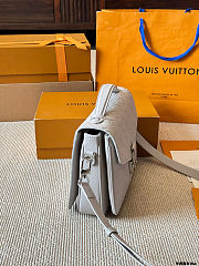 Colestore Louis Vuitton Pochette Métis Monogram White Gray 25 x 19 x 7cm - 3