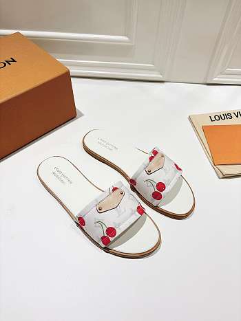 Colestore Louis Vuitton LV x TM Lily Flat Mule White 