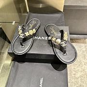 Colestore Chanel Thongs Lambskin & metal Slipper Black - 1