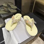 Colestore Chanel Thongs Lambskin & metal Slipper Yellow - 5