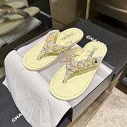 Colestore Chanel Thongs Lambskin & metal Slipper Yellow - 4