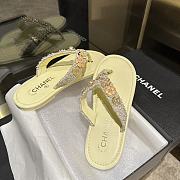 Colestore Chanel Thongs Lambskin & metal Slipper Yellow - 3