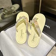 Colestore Chanel Thongs Lambskin & metal Slipper Yellow - 2
