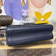 Colestore Louis Vuitton Twist MM Slim Navy 23x8x16cm - 5