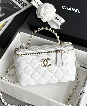 Colestore Chanel Vanity with Pearl Handle Bag 9.5x17x7.8cm