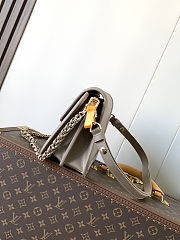 Colestore Louis Vuitton Dauphine MM in Gray Epi 25 x 17 x 10.5cm - 4