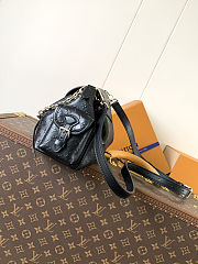 Colestore Louis Vuitton Odyssée Black 27x17x12cm - 4