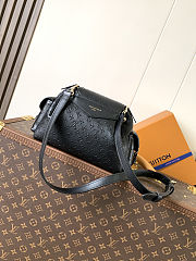 Colestore Louis Vuitton Odyssée Black 27x17x12cm - 3