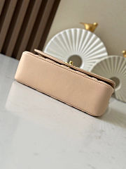 Colestore Chanel Light Beige Lambskin Quilted Diana Flap Small Gold Hardware 22.5x14x7cm - 6